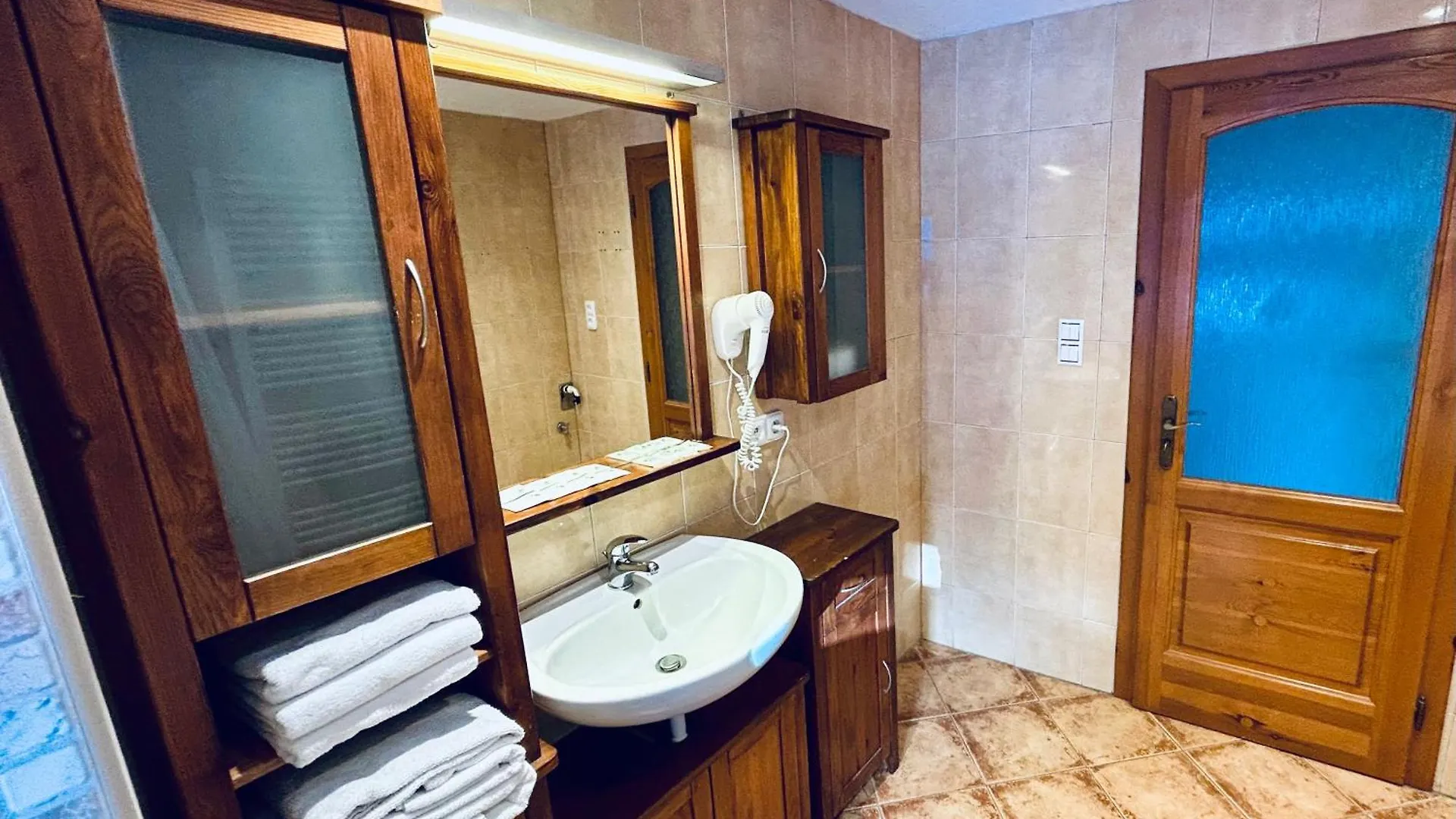 Krusne Hory Erzgebirge Wellness Apartments Dvur Stran Karlovy Vary 0*,  Czech Republic